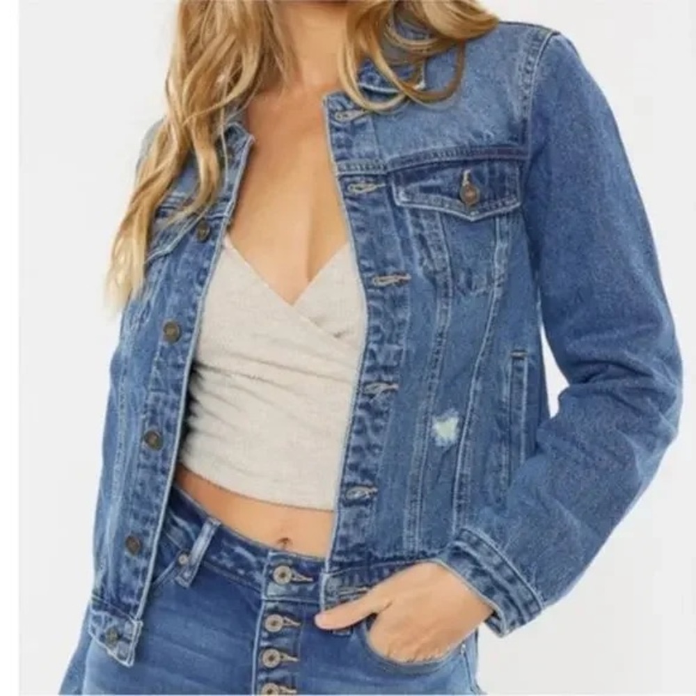 KanCan Henney Classic Trucker Jacket Distressed Jean Denim KC5007D Size Medium